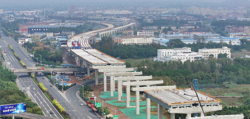 向“新”向“质”，靖江新材料产业集群加速崛起